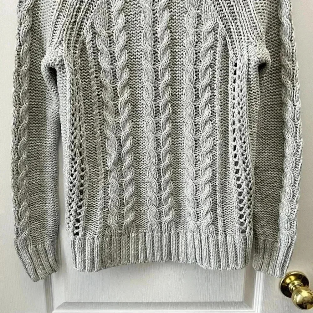 GAP Grey Cable Knit Sweater Cotton Crewneck Fisherman Pullover Size Small - Picture 10 of 16